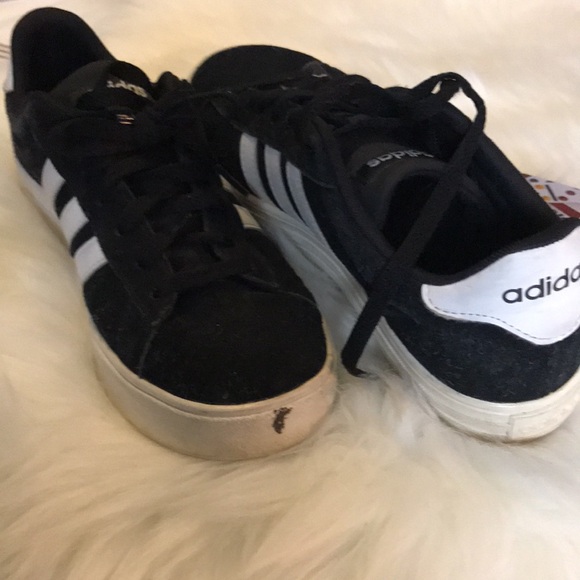 Adidas size 7 - Picture 12 of 12